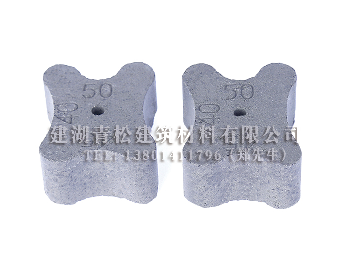 生产水泥垫块时原材料与水的比例分享